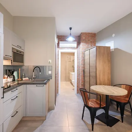 Elegance Apartment