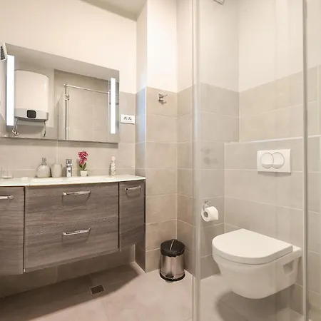 Elegance By Adex Travel Apartman